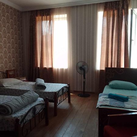 Natia Hotel Телави Екстериор снимка