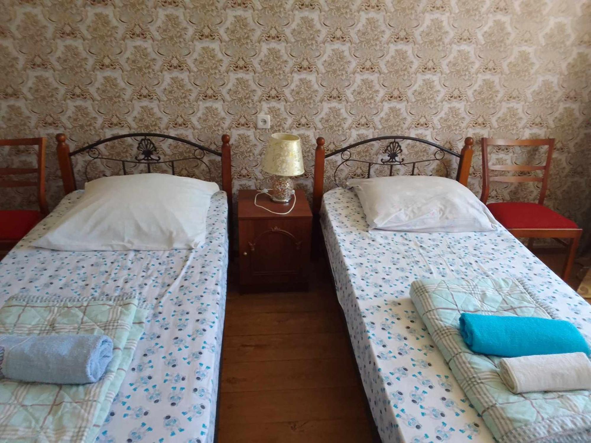Natia Hotel Телави Екстериор снимка